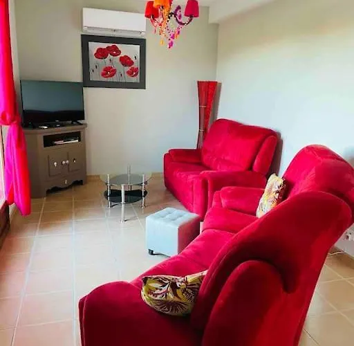 Villa*piscine*proche Sarlat Proissans